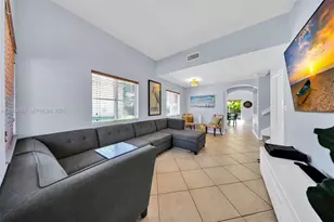 8906 SW 221st Terrace, Cutler Bay, FL 33190 - Photo 4