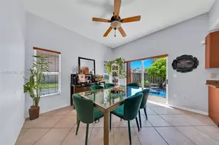 8906 SW 221st Terrace, Cutler Bay, FL 33190 - Photo 12