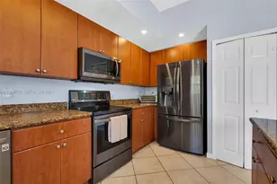 8906 SW 221st Terrace, Cutler Bay, FL 33190 - Photo 12