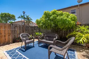 8906 SW 221st Terrace, Cutler Bay, FL 33190 - Photo 16
