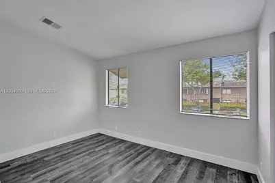 5084 S University Dr, Davie, FL 33328 - Photo 6