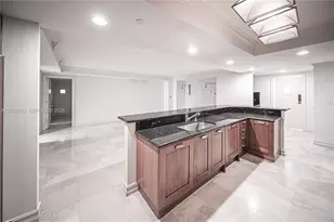 20201 E Country Club Dr, Aventura, FL 33180 - Photo 14