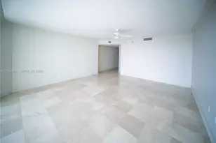 20201 E Country Club Dr, Aventura, FL 33180 - Photo 40