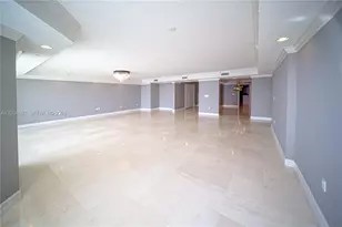 20201 E Country Club Dr, Aventura, FL 33180 - Photo 46