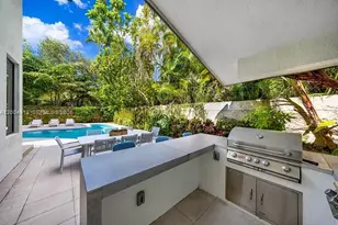 3900 S Douglas Rd, Coconut Grove, FL 33133 - Photo 4