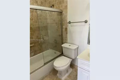 2415 NW 16th St Rd #102, Miami, FL 33125 - Photo 8