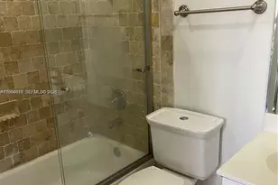 2415 NW 16th St Rd, Miami, FL 33125 - Photo 8