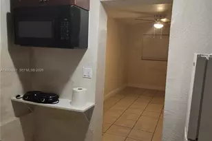 6421 SW 18th St, Miramar, FL 33023 - Photo 2