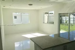 4242 SW 98th Ave, Miami, FL 33165 - Photo 4