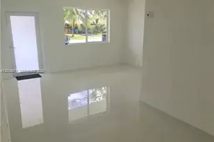 4242 SW 98th Ave, Miami, FL 33165 - Photo 2