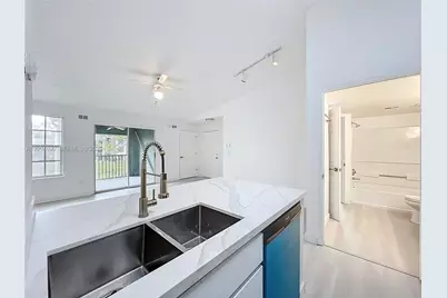 2225 Metropolitan Way #1225, Orlando, FL 32839 - Photo 10