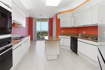 3802 NE 207th St #2604, Aventura, FL 33180 - Photo 12
