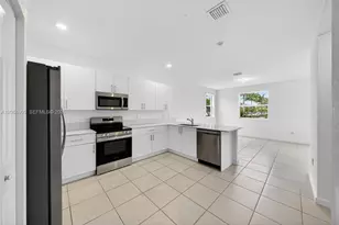 5555 NW 27th St, Lauderhill, FL 33312 - Photo 8