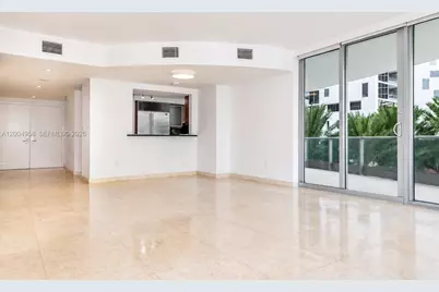 1331 Brickell Bay Dr #302, Miami, FL 33131 - Photo 4