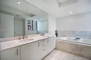 1331 Brickell Bay Dr, Miami, FL 33131 - Photo 18
