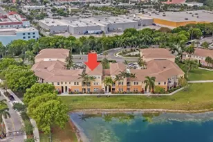 10012 NW 7th St, Miami, FL 33172 - Photo 4
