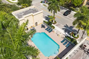 10012 NW 7th St, Miami, FL 33172 - Photo 44