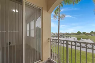 10012 NW 7th St, Miami, FL 33172 - Photo 22