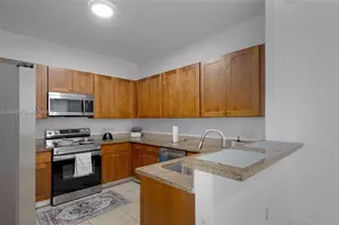10012 NW 7th St, Miami, FL 33172 - Photo 26