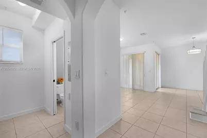 10012 NW 7th St #209, Miami, FL 33172 - Photo 16