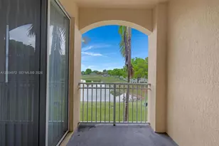 10012 NW 7th St, Miami, FL 33172 - Photo 20