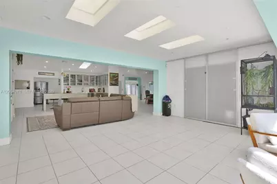15540 SW 152nd Ter, Miami, FL 33187 - Photo 16