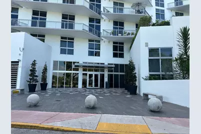 2001 Meridian Ave #426, Miami Beach, FL 33139 - Photo 2