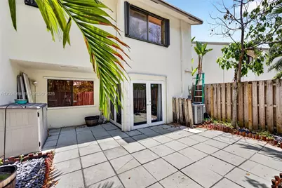 341 City View Dr, Fort Lauderdale, FL 33311 - Photo 42