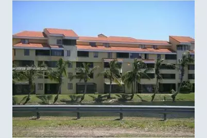 8205 SW 152nd Ave #F403, Miami, FL 33193 - Photo 4