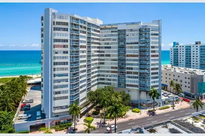 7135 Collins Ave #811, Miami Beach, FL 33141 - Photo 1
