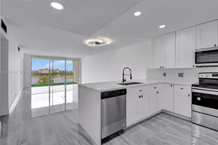 3091 N Course Dr, Pompano Beach, FL 33069 - Photo 4