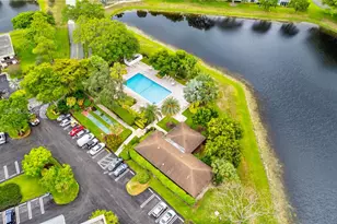 3091 N Course Dr, Pompano Beach, FL 33069 - Photo 16