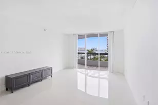 19195 NE Mystic Pointe Dr, Aventura, FL 33180 - Photo 10