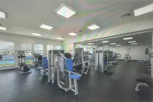 19195 NE Mystic Pointe Dr, Aventura, FL 33180 - Photo 26