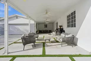740 SW 7th Ave, Hallandale Beach, FL 33009 - Photo 20