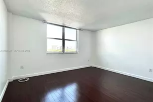2841 NE 163rd St, North Miami Beach, FL 33160 - Photo 16