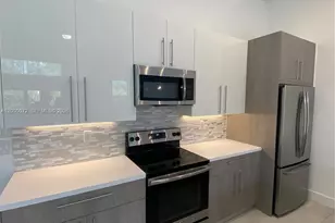 909 NW 45th Terrace, Plantation, FL 33317 - Photo 2