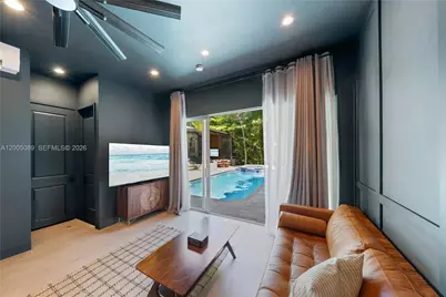 130 NE 45th St, Miami, FL 33137 - Photo 24