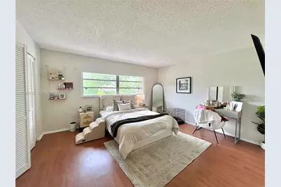 8114 SW 81st Ter, Miami, FL 33143 - Photo 10