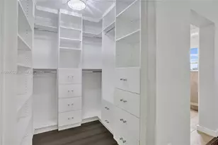 2062 E Discovery Cir E, Deerfield Beach, FL 33442 - Photo 16