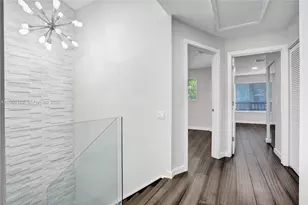 2062 E Discovery Cir E, Deerfield Beach, FL 33442 - Photo 12