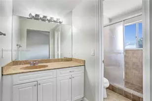 2062 E Discovery Cir E, Deerfield Beach, FL 33442 - Photo 22