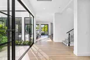 895 NE 76th St, Miami, FL 33138 - Photo 12