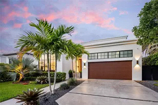 895 NE 76th St, Miami, FL 33138 - Photo 2