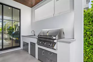 895 NE 76th St, Miami, FL 33138 - Photo 66