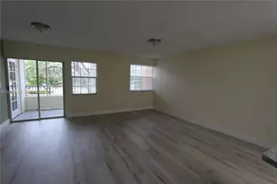 2890 N Oakland Forest Dr, Oakland Park, FL 33309 - Photo 14