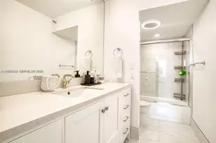 20225 NE 34th Ct, Aventura, FL 33180 - Photo 10