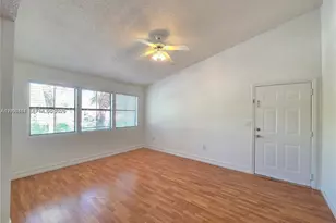 15650 SW 105th Ln, Miami, FL 33196 - Photo 4