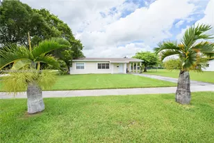 640 SW 5th Ave, Florida City, FL 33034 - Photo 10