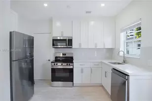 1241 13th St, Miami Beach, FL 33139 - Photo 10